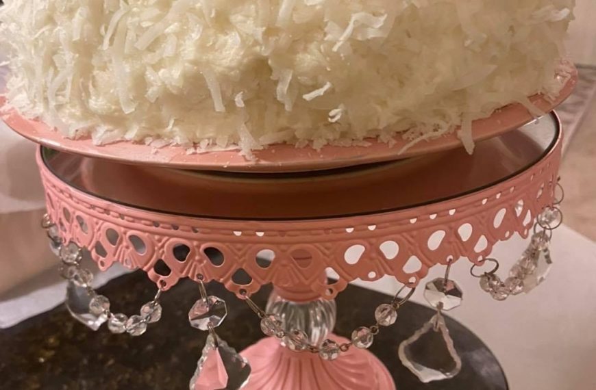 Grandma’s Amazing 3-Layer Coconut Cake with Frosting